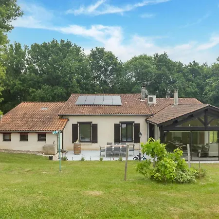 Σπίτι διακοπών With Roofed Swimming Pool *